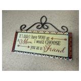 "Mom" wall sign