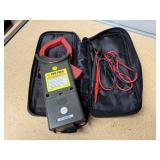 Digital clamp meter