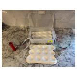Kitchen lot, measuring cups, Snap Lock egg tray