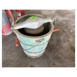 Hand crank homemade ice cream machine