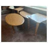 Matching coffee table and end table set