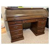 Roll top desk