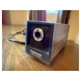 Electric pencil sharpener