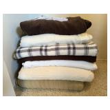 Blankets, electric blankets