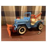 Tonka toy tow truck with snow plow