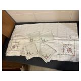Embroidered table linen set, tablecloth, napkins