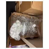 32 oz plastic water bottles with lids, new