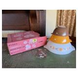 NOS Pyrex Cinderella 3 piece bowl set