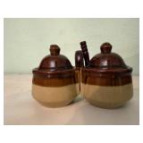 Pottery condiment set