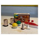 Salt & pepper shakers