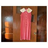 Sleeveless collared dress