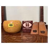 Pottery flower pot, mid century shakers