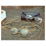 Eye glasses (4), glass cases