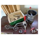 Kitchen lot, sifter, grater, hand mixer