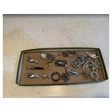 Vintage brooch assortment