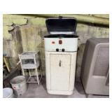 Electric roaster cabinet