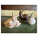 Bunny rabbits statues (3)