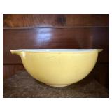 Yellow Pyrex cinderella bowl