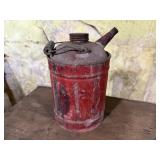 Gallon fuel can