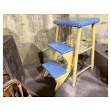 Folding stool