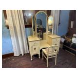 Vintage vanity with attached mirro, chair included