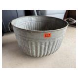 Galvanized tub
