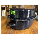 Enamel roasting pan