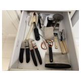 Contents of kitchen utensil drawer