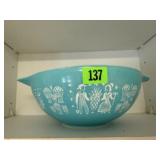 Pyrex Amish Butterprint cinderella bowl