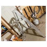 Aluminum step ladder