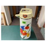 Vintage air pot