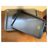 Cookie sheets (2)