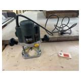 Black & Decker plunge router