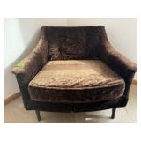 Vintage veleour arm chair