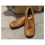 London Underground leather loafers