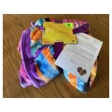 Plush "Hug" throw blanket