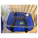 Pyrex portables baking dish, insulated tote