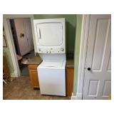 Stacked GE electric washer/dryer