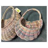 Pastel wall pocket baskets (2)