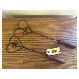 Small rug beaters (2)