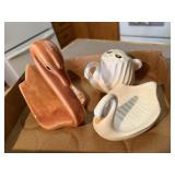 Swan towel, soap, toothbrush holders
