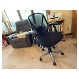 Rolling office chair