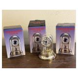 Plastic battery operated chime clocks (3)