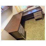 'L' shaped desk