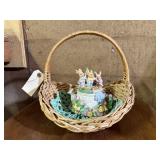 Basket, doilie, Easter music box