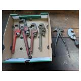 Pipe wrenches, pipe cutter, tin snips