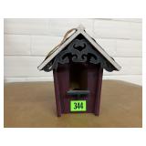Decorative bird house