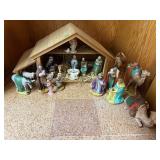 Creche, nativity pieces