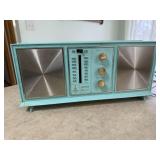 Vintage Emerson AM/FM teal radio