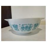 Pyrex Amish Butterprint Cinderella bowl